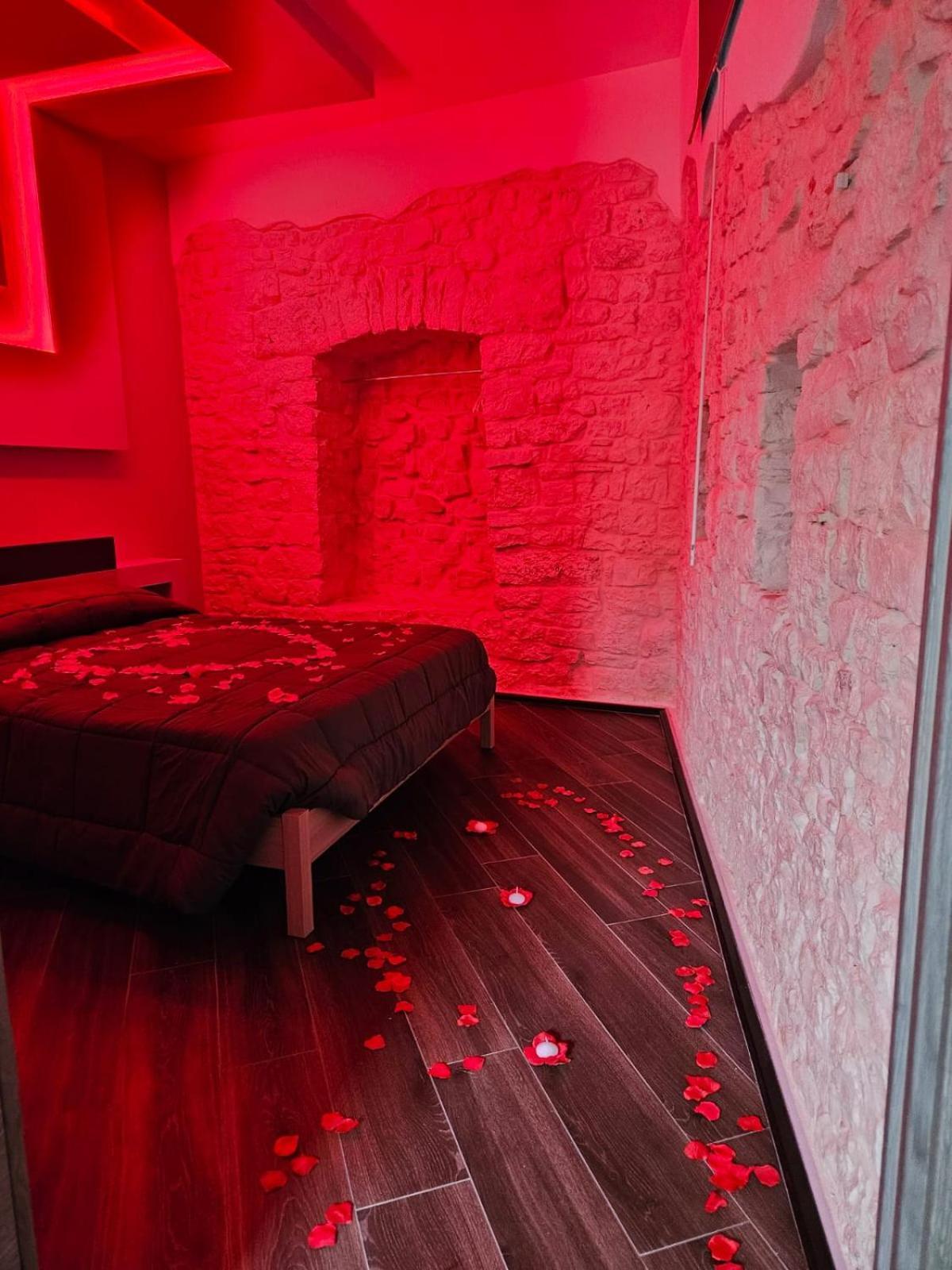 Luxuite Spa Con Piscina E Jacuzzi 알베르벨로 외부 사진