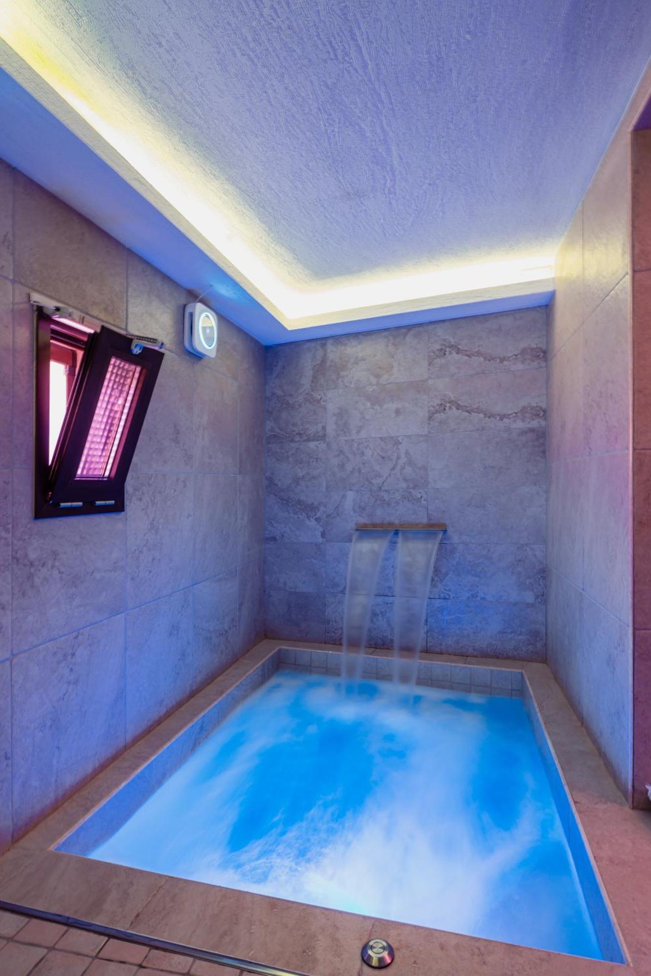 Luxuite Spa Con Piscina E Jacuzzi 알베르벨로 외부 사진