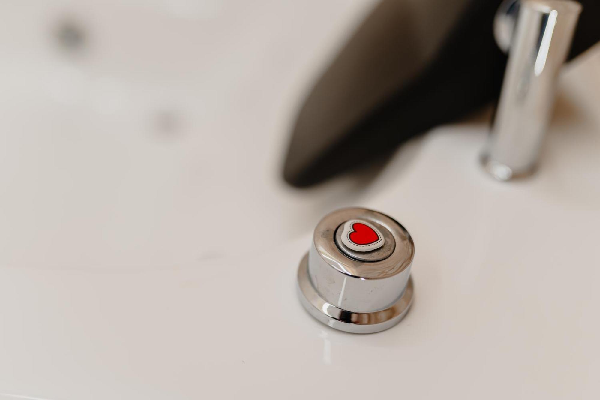 Luxuite Spa Con Piscina E Jacuzzi 알베르벨로 외부 사진