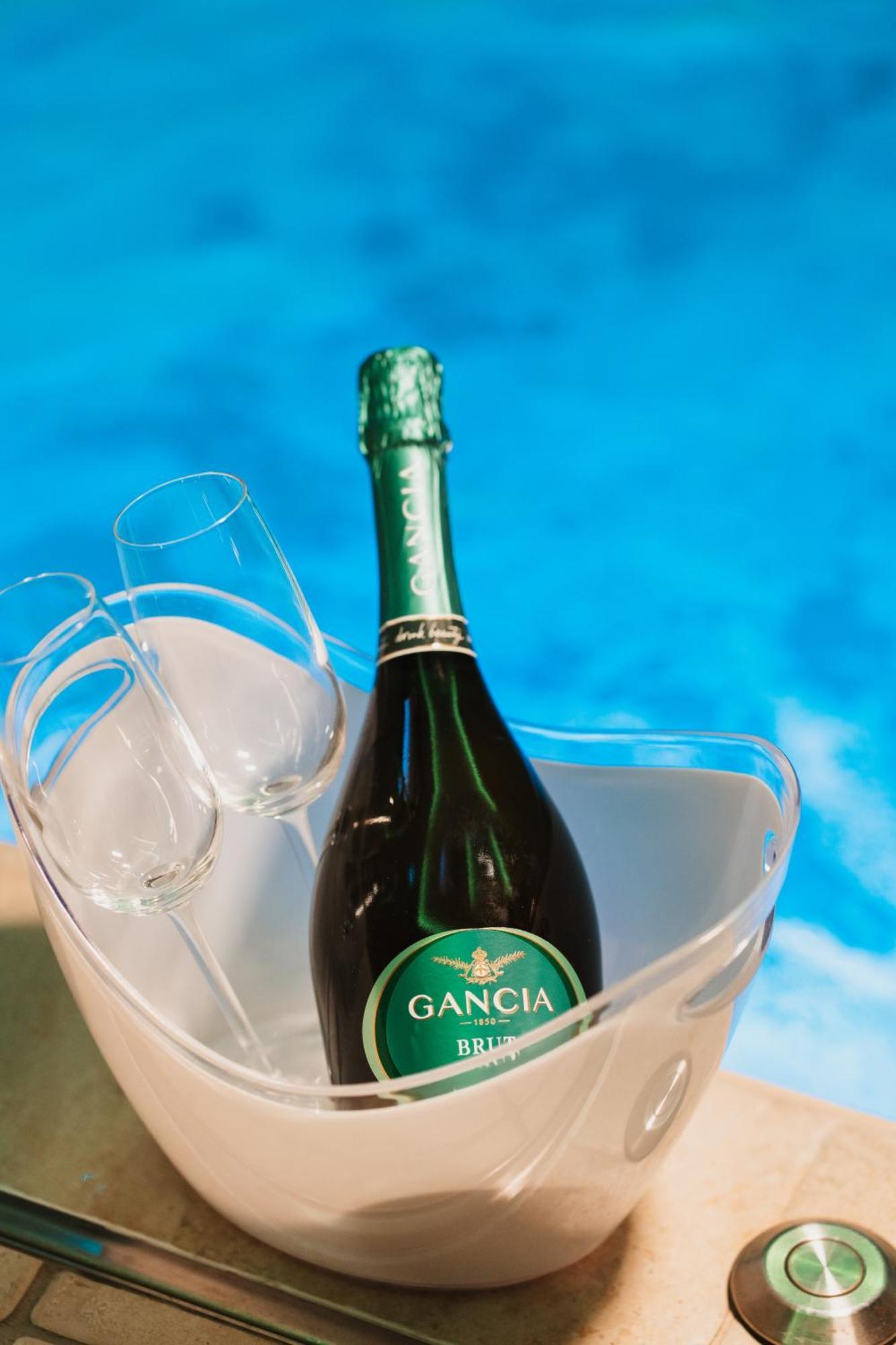 Luxuite Spa Con Piscina E Jacuzzi 알베르벨로 외부 사진