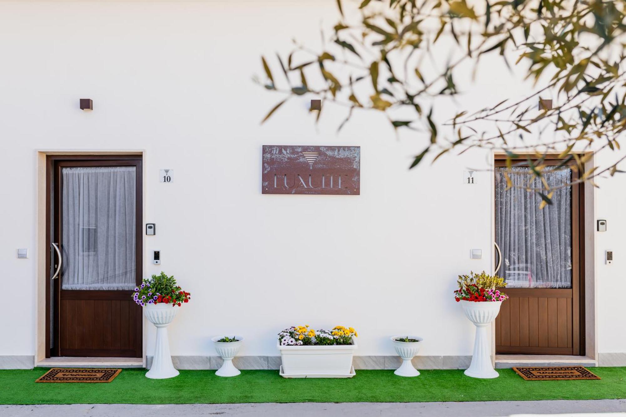 Luxuite Spa Con Piscina E Jacuzzi 알베르벨로 외부 사진
